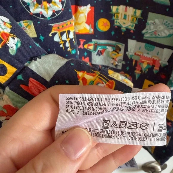 Disney Parks Disneyland Mickey Mouse Park Attractions Button Down Top size XL - Picture 7 of 7